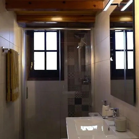 Luminoso Atico En Con Vistas Unicas Y Jardin Apartment *